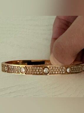 Rose Gold “Love” Bracelet with Crystals / SMALL!! / Comes with Screwdriver! ❤️